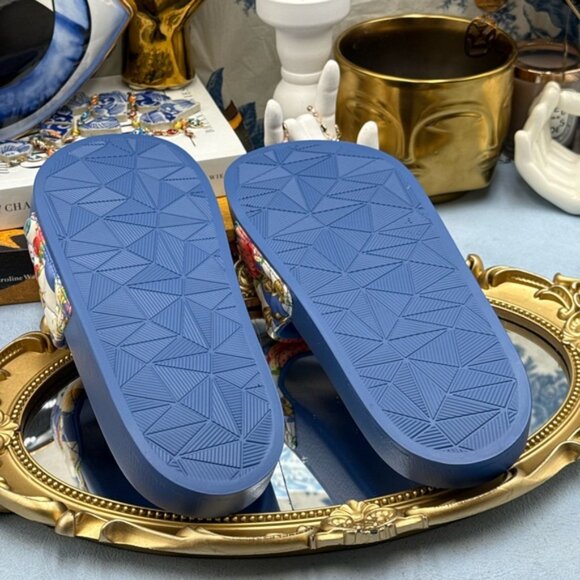 🆕 KURT GEIGER LONDON 🧿 NWOT Meena Eagle Blue Botanica Pool Slide, Sz 37 US 7 - Picture 12 of 12